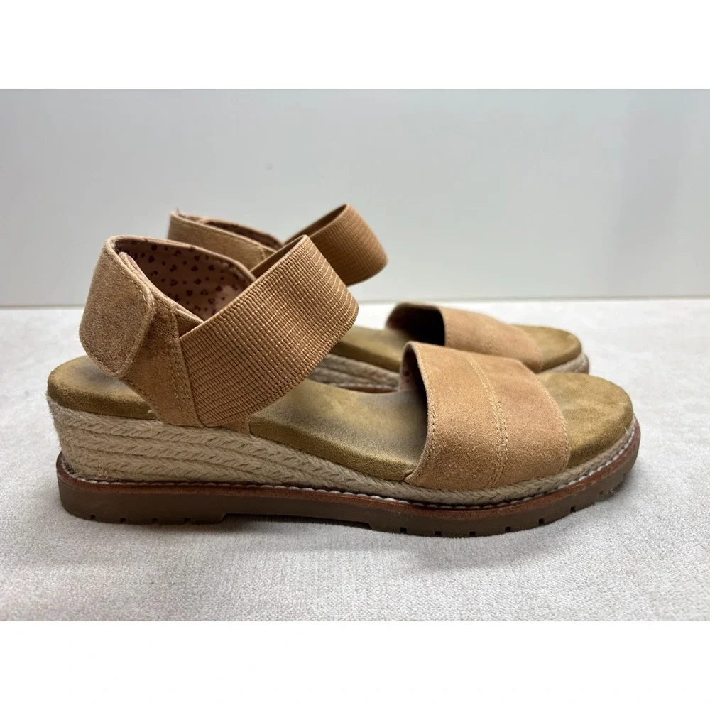 Bobs Skechers Sandals Womens 7.5 Brown Wedge Memory Foam Desert Chill Vegan
